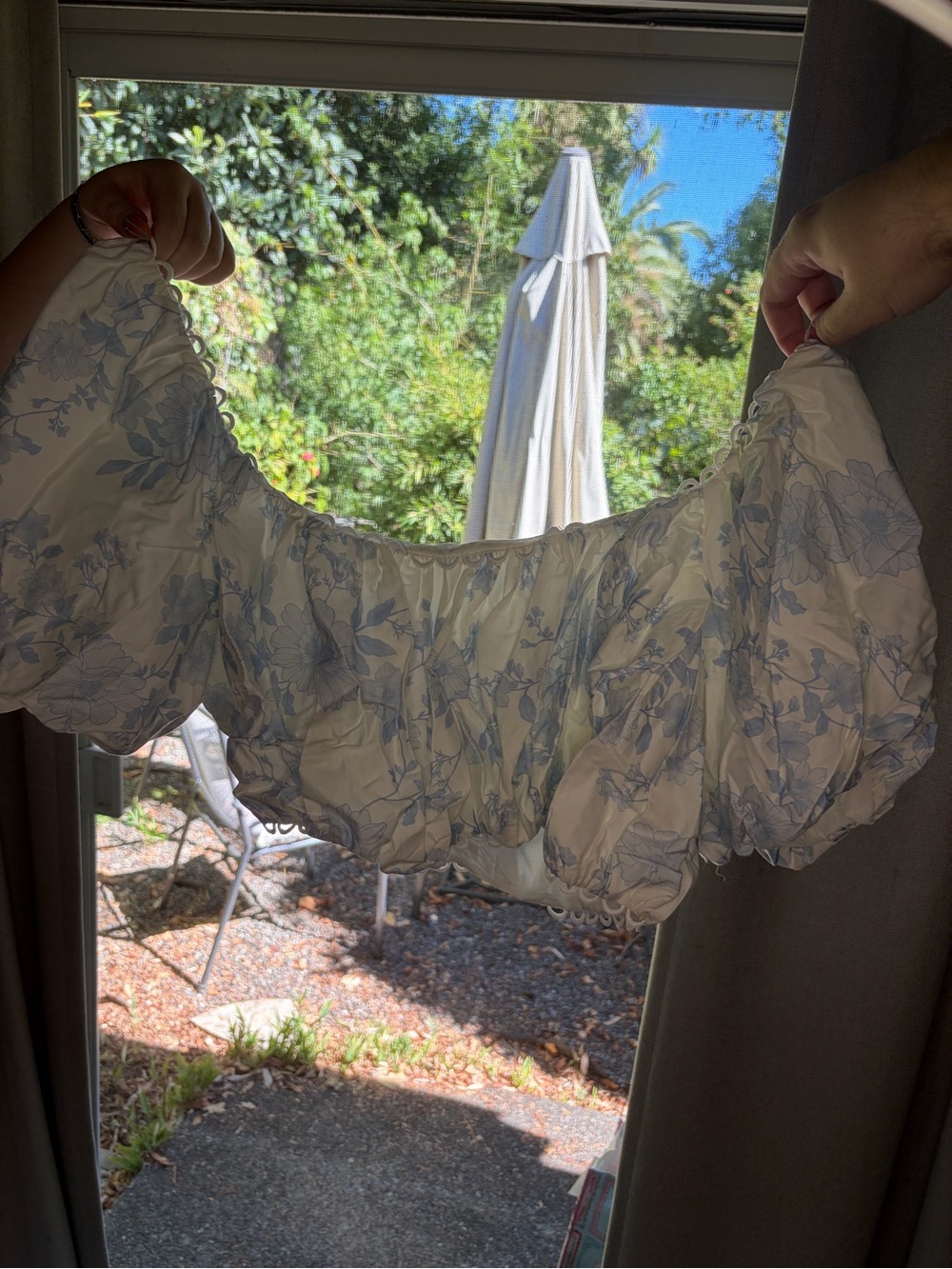 Eloquii White Crop Top with Light Blue Floral Print